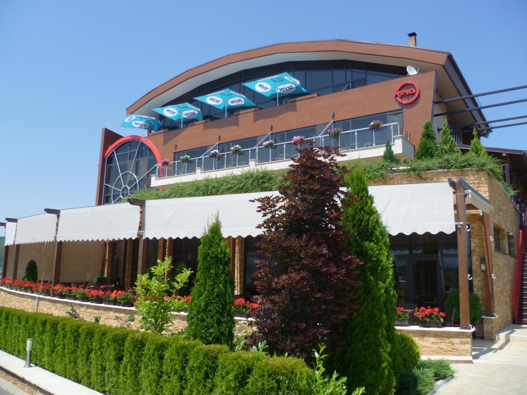 Family Hotel - Restaurant Ring Montana Zewnętrze zdjęcie