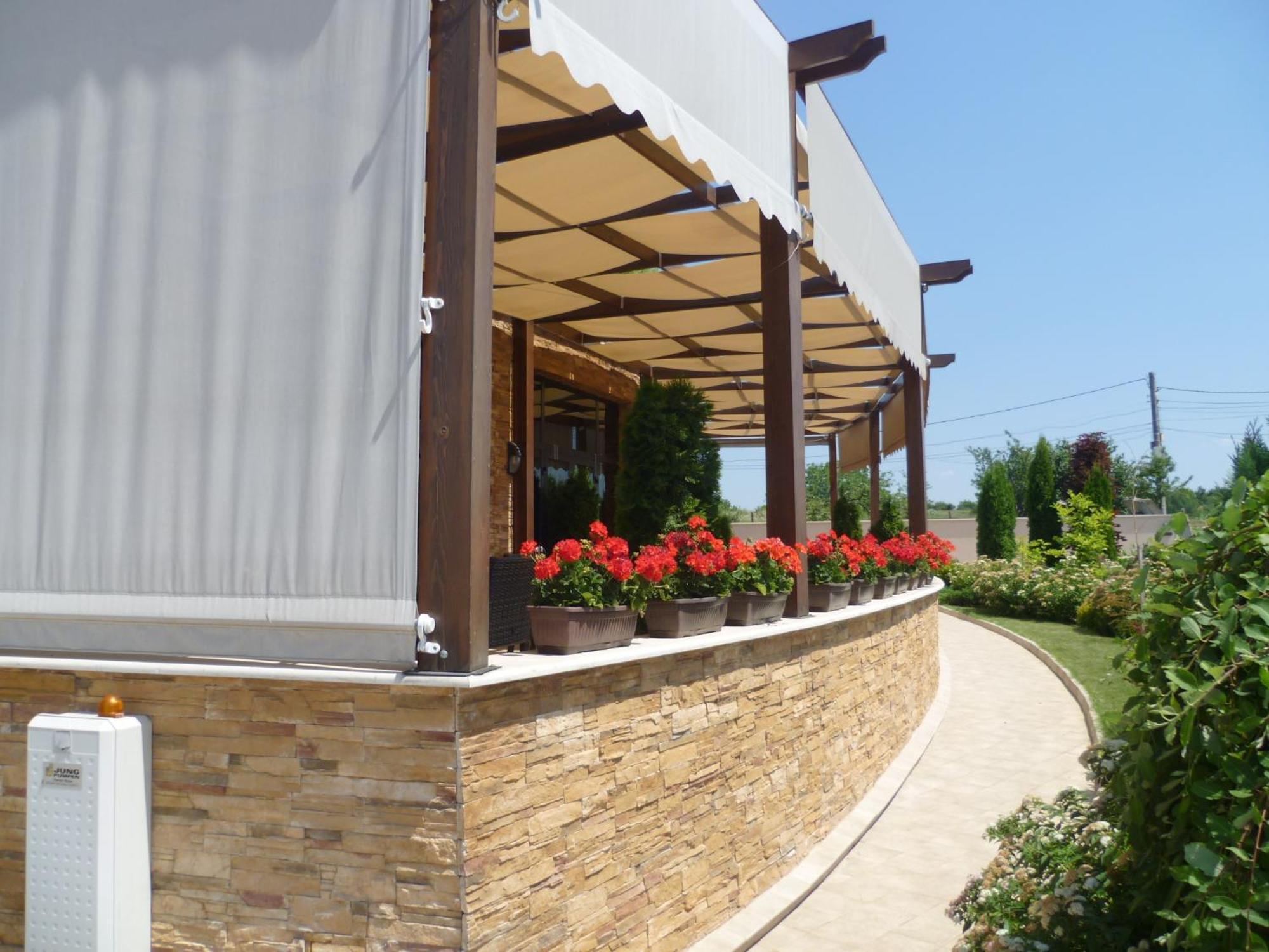Family Hotel - Restaurant Ring Montana Zewnętrze zdjęcie